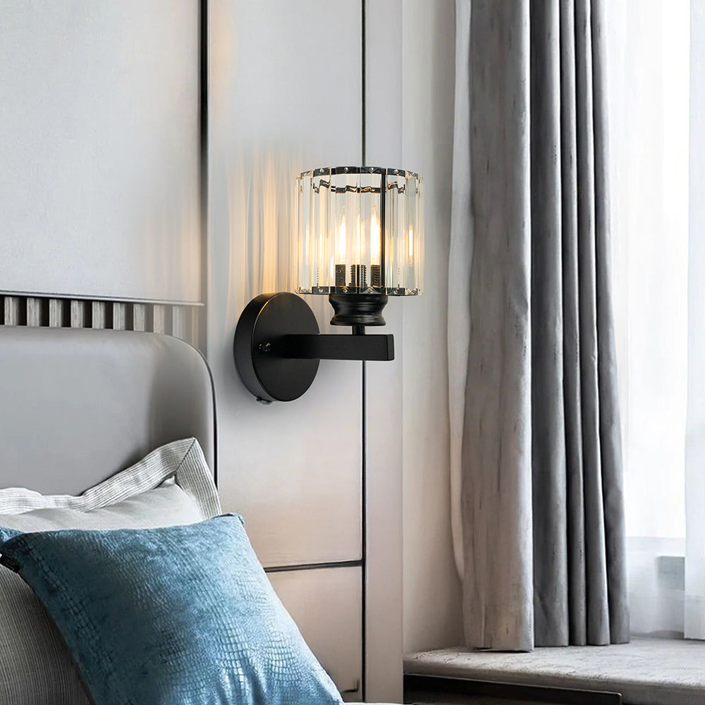 Moderne Wandleuchte aus Eisen mit facettiertem Kristallpaneel