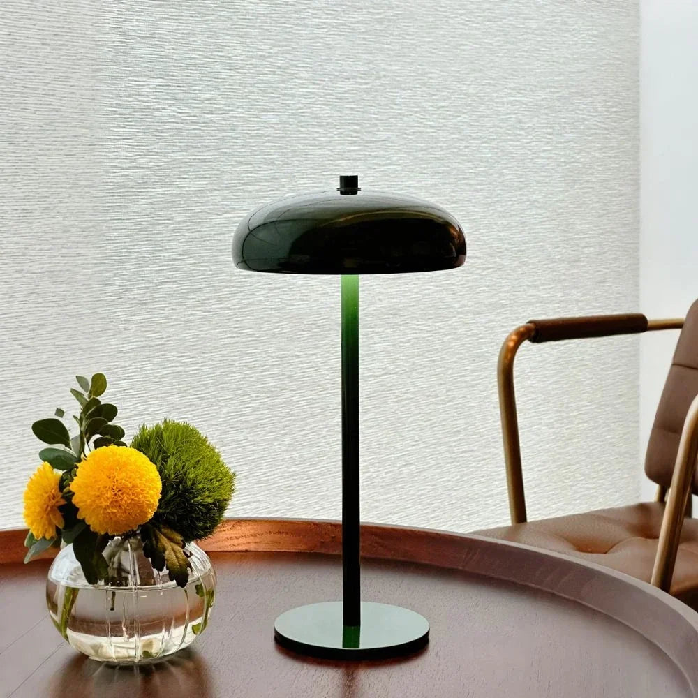 Retro-Tischlampe mit abgerundeter Silhouette, Touch-Steuerung, wiederaufladbar und tragbar