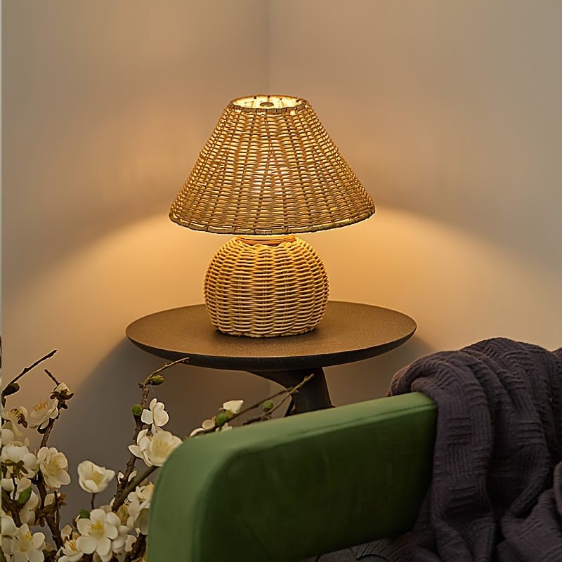 Rustikale Zen-Boho-Tischlampe mit handgewebtem Bambusgeflecht