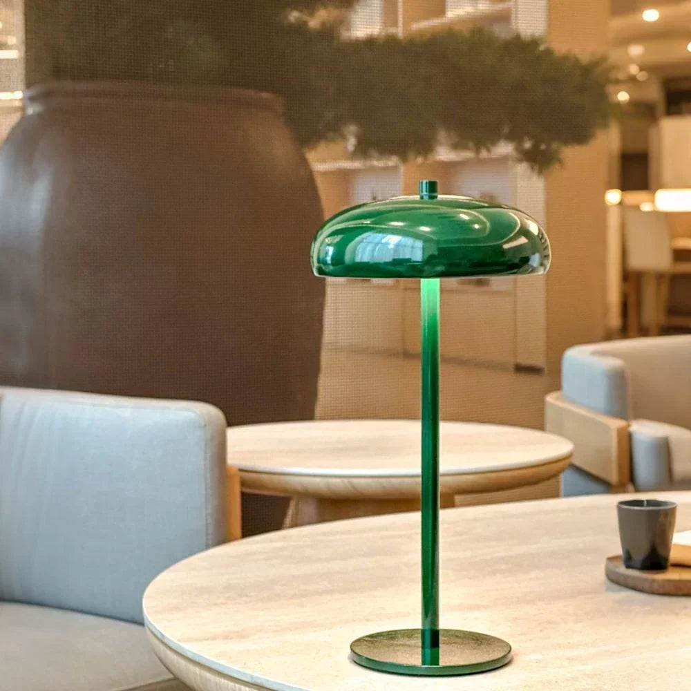 Retro-Tischlampe mit abgerundeter Silhouette, Touch-Steuerung, wiederaufladbar und tragbar