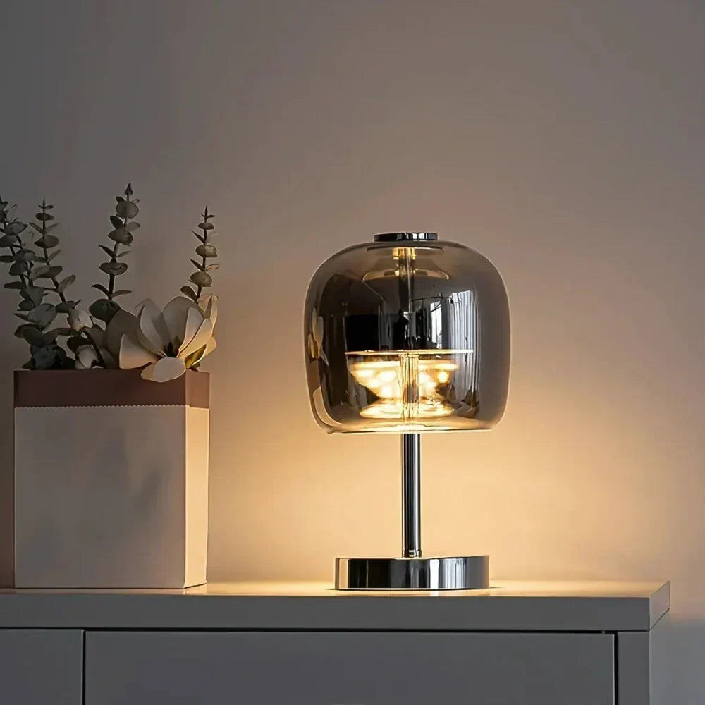 Kugelförmige Tischlampe aus Milchglas und Eisen, dimmbar und per USB betrieben