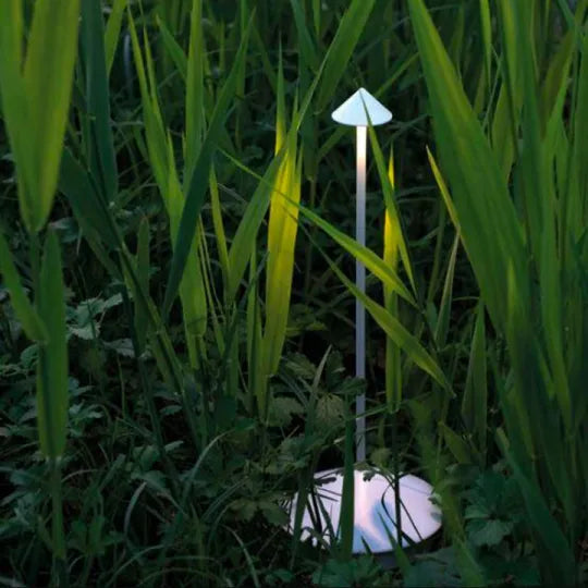 Wasserdichte, kabellose, wiederaufladbare und dimmbare Tischlampe für den Innen- und Außenbereich