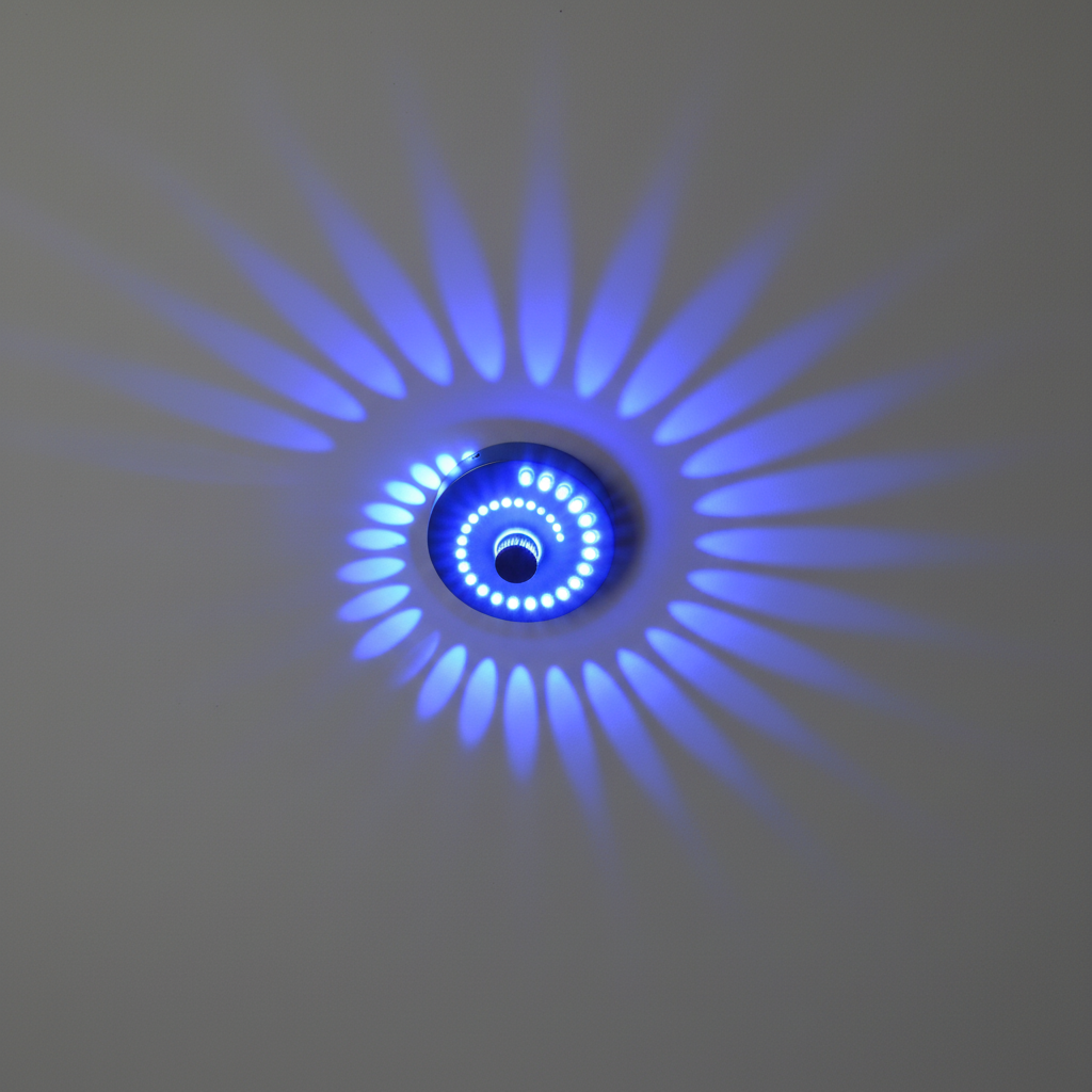 Decken- und Wandleuchte aus Aluminium mit spiralförmigem Lichtmuster