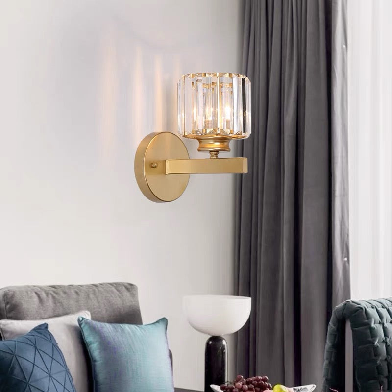 Moderne Wandleuchte aus Eisen mit facettiertem Kristallpaneel