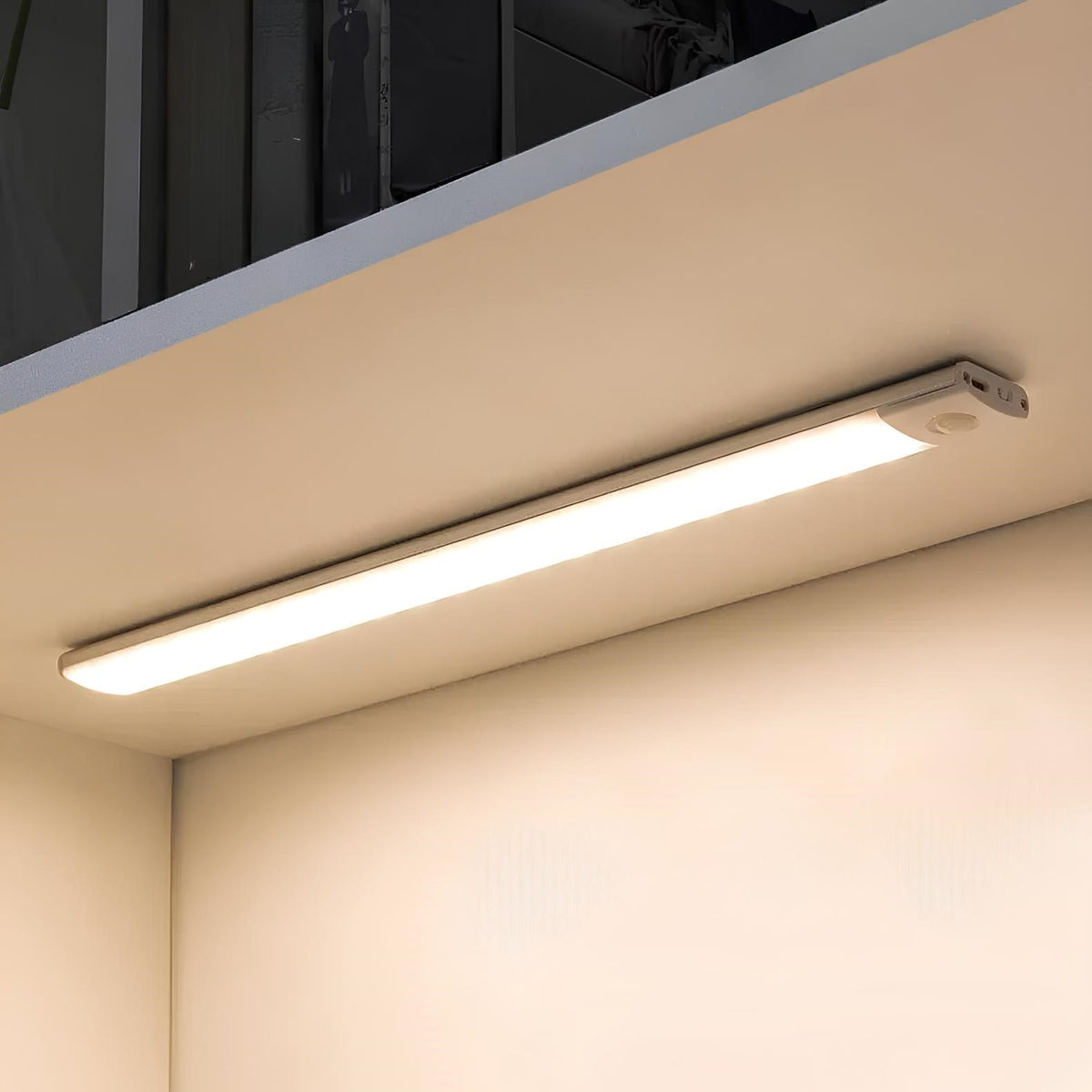 Wiederaufladbare, magnetische, dimmbare Lichtleiste mit Bewegungssensor