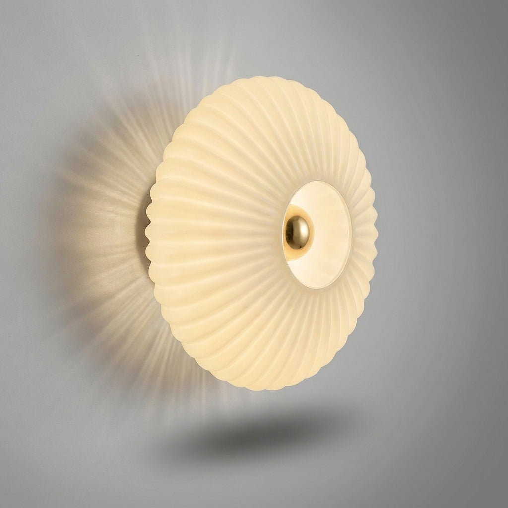 Skulpturale minimalistische Wandleuchte aus geriffeltem Strukturglas