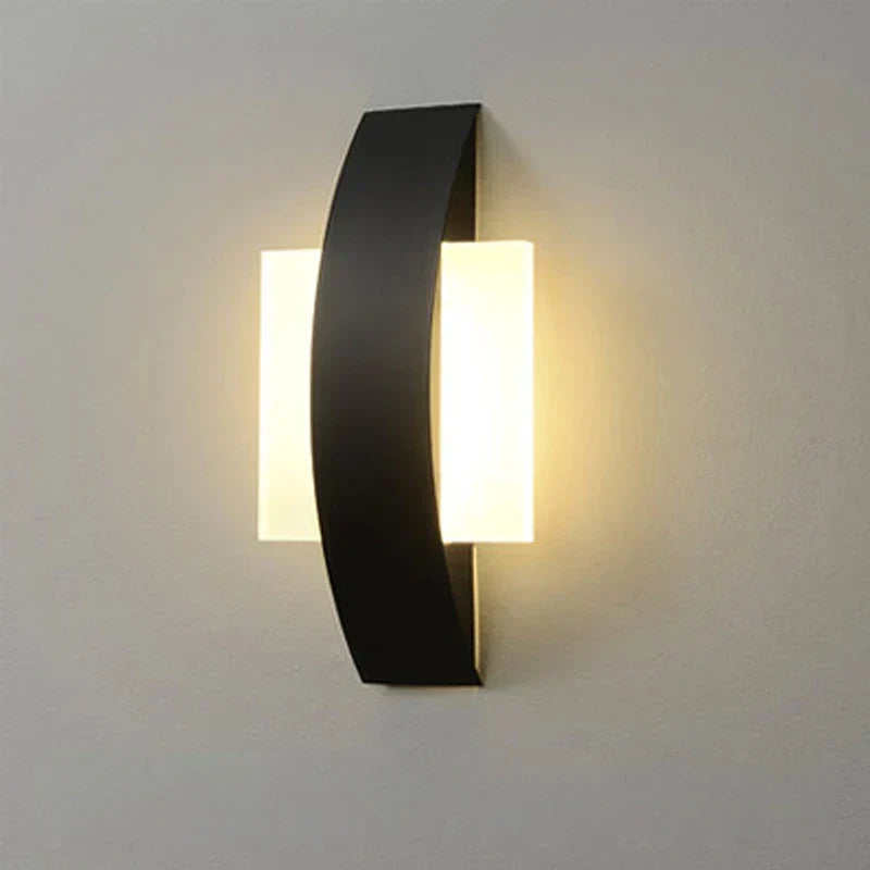 Minimalistische Wandleuchte aus Acryl und Eisen mit Kugel- und Paneeldesign
