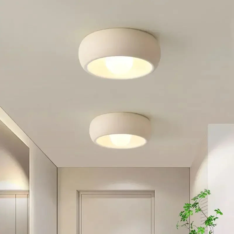 Minimalistische runde flächenbündige Deckenleuchte für moderne Wohnräume