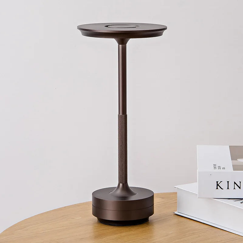 Minimalistische kabellose Tischlampe aus Aluminium, wiederaufladbar, mit Touch-Steuerung und Dimmfunktion