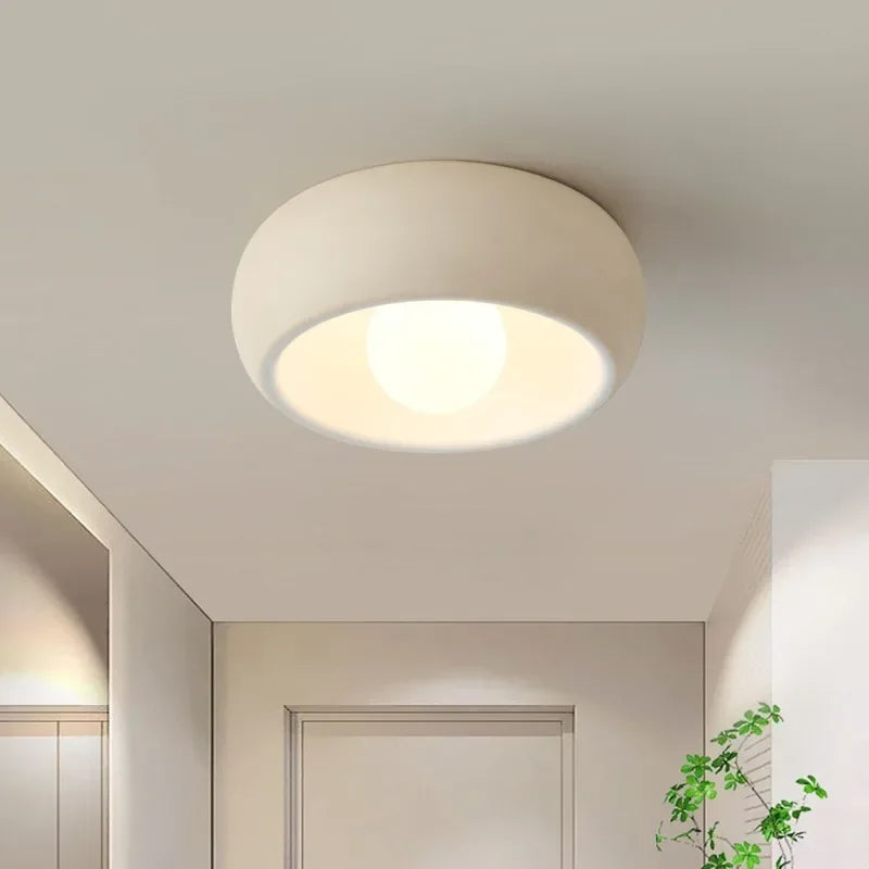 Minimalistische runde flächenbündige Deckenleuchte für moderne Wohnräume