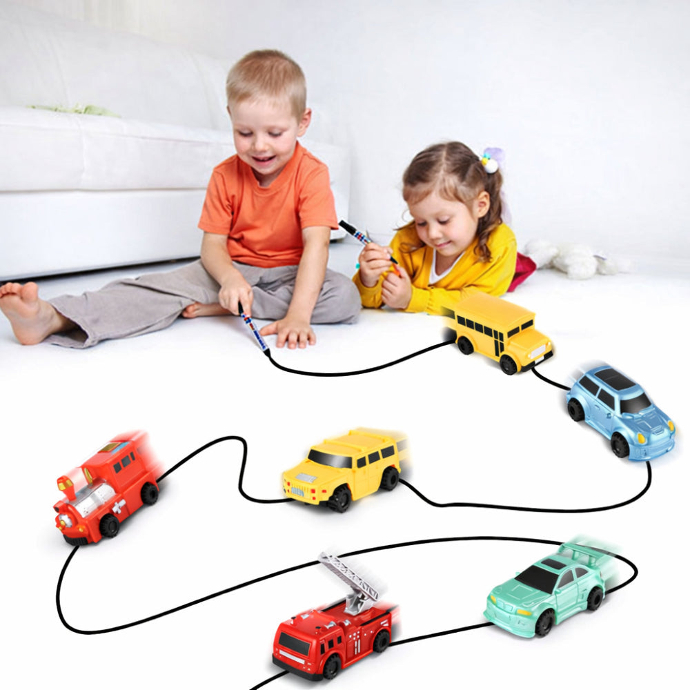 Kompaktes interaktives Spielzeugauto-Set mit stiftgeführter Rennstrecke