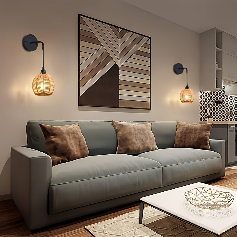 Verstellbare handgeflochtene Rattan-Wandleuchte im Boho- und Landhausstil