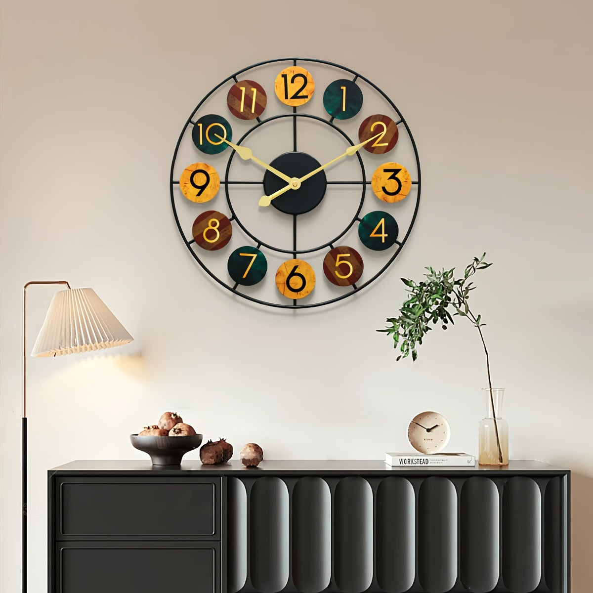 Retro-Wanduhr mit rundem Eisenrahmen aus Metall