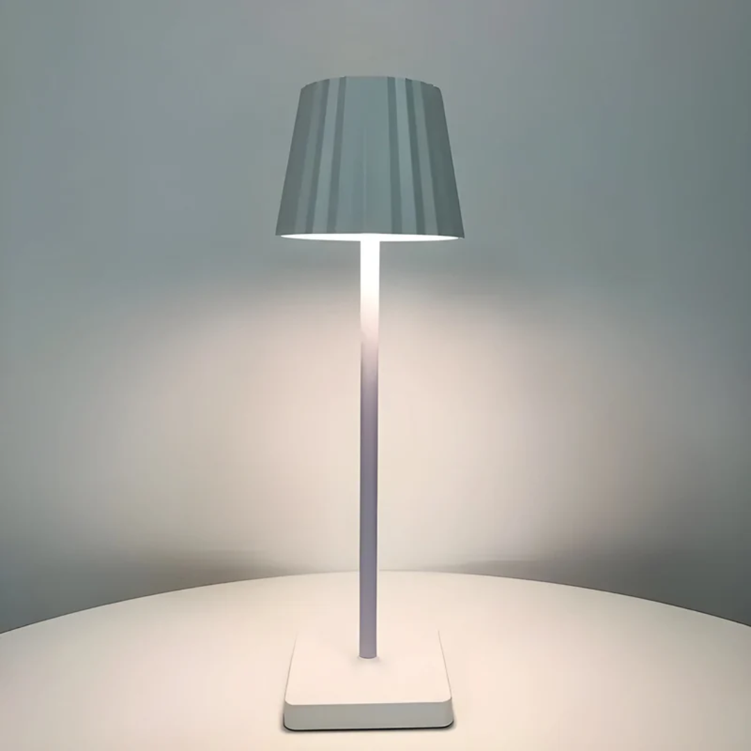 Wasserdichte skandinavische dimmbare aufladbare Tischlampe aus Aluminium