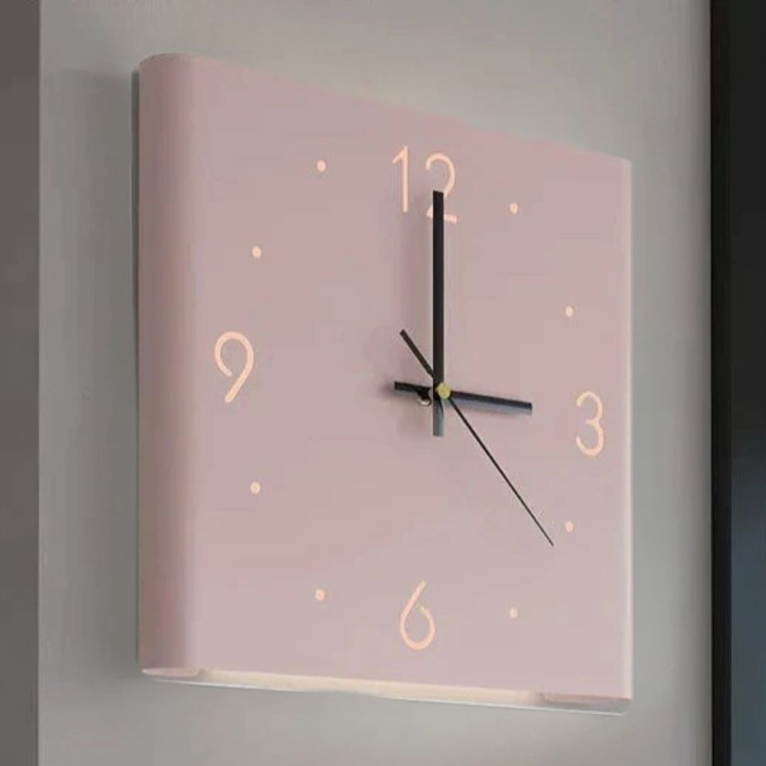 Minimalistische beleuchtete quadratische eiserne, doppelseitige leise Wanduhr