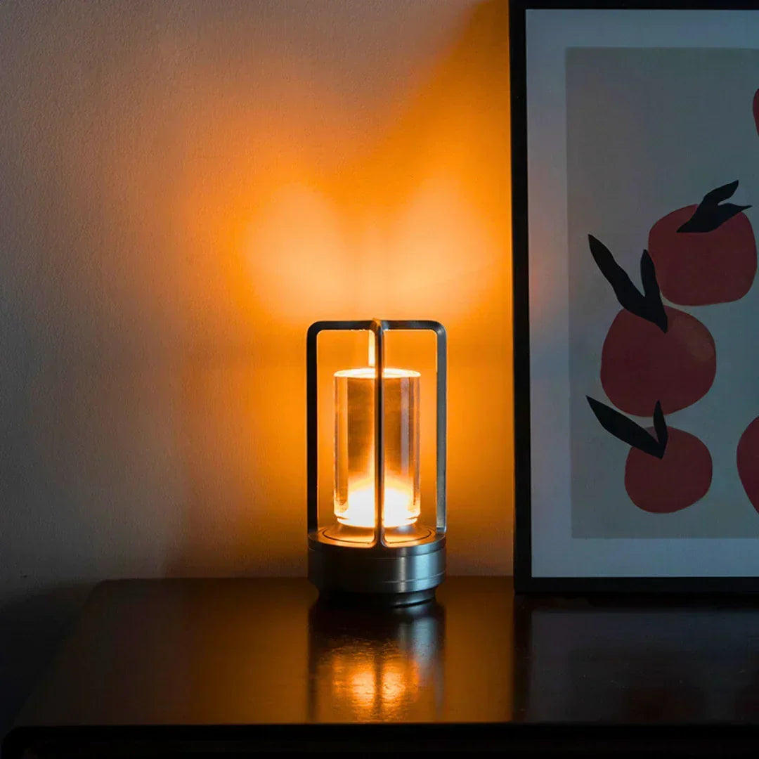 Dimmbare, wiederaufladbare Tischlampe aus facettiertem Kristallglas mit Touch-Steuerung