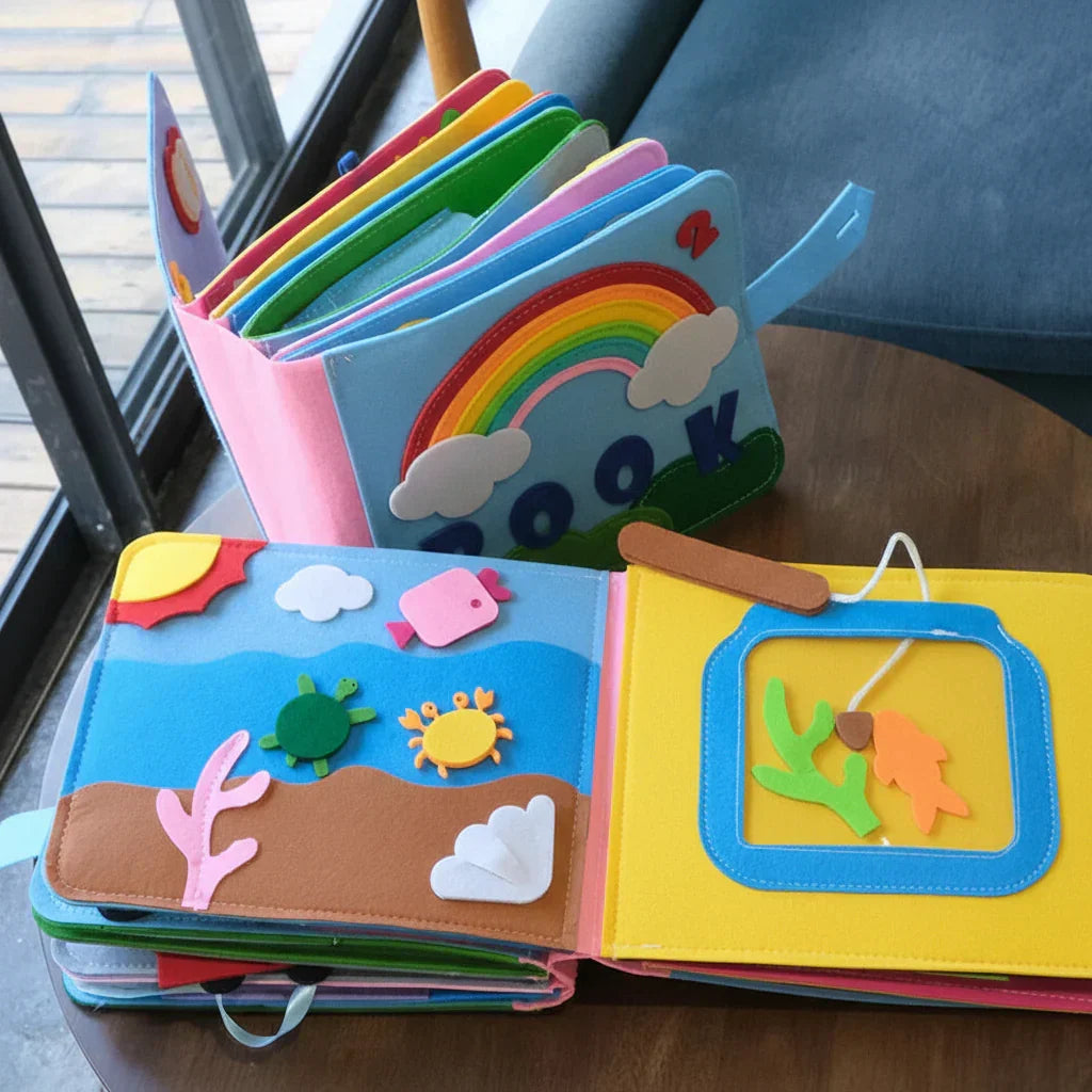 Weiches interaktives Montessori-Beschäftigungsbuch aus Filz für bildschirmfreies Spielen