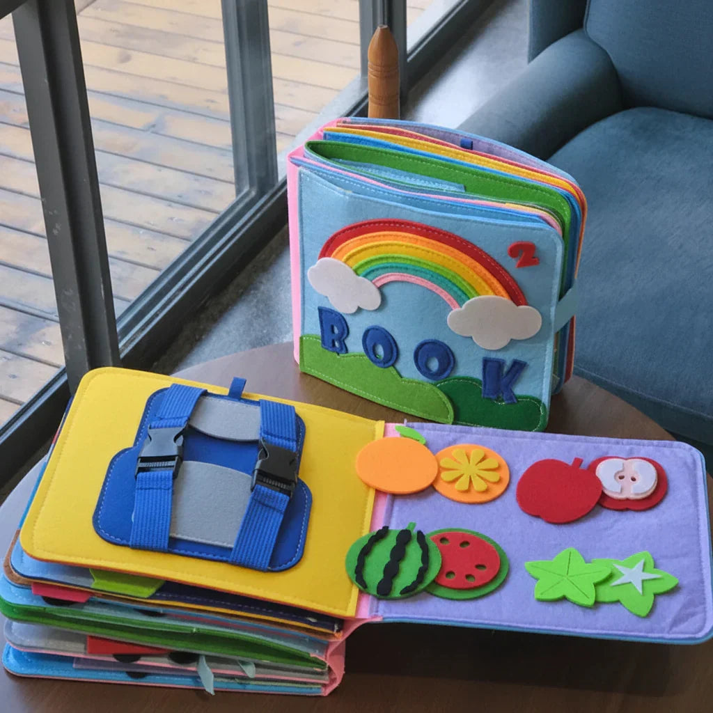 Weiches interaktives Montessori-Beschäftigungsbuch aus Filz für bildschirmfreies Spielen