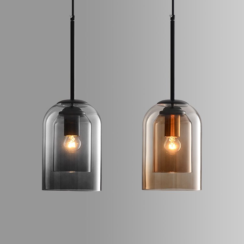Pendelleuchte aus Eisen mit zwei Glasschirmen im Mid-Century-Stil