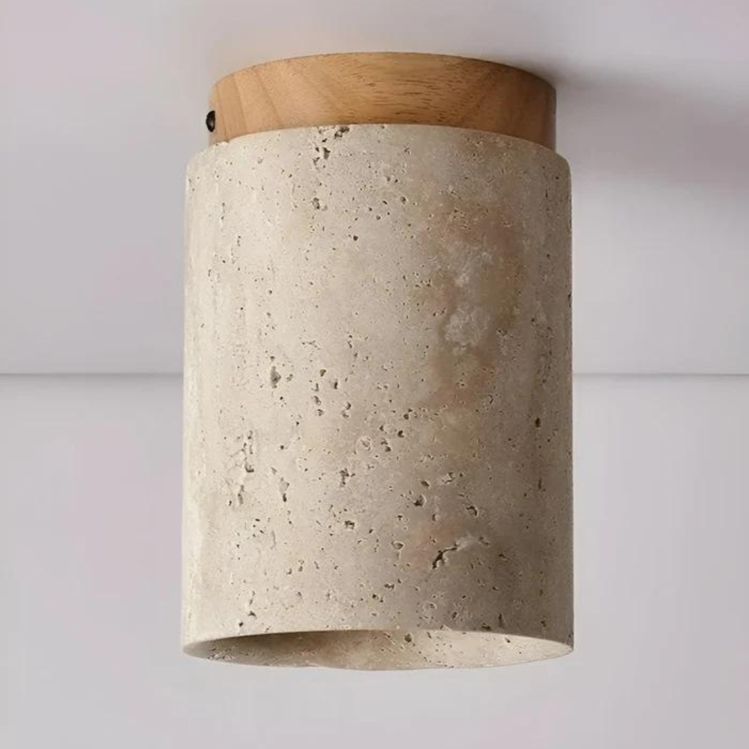 Runde Deckenleuchte aus Travertin im Wabi-Sabi-Stil mit bündiger Montage