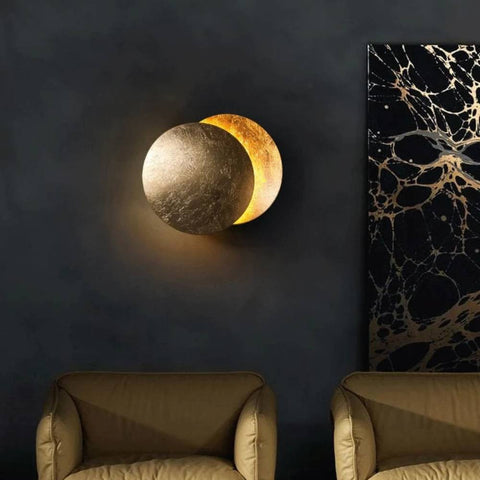 Minimalistische runde Wandleuchte mit Mondfinsternis-Leuchteffekt