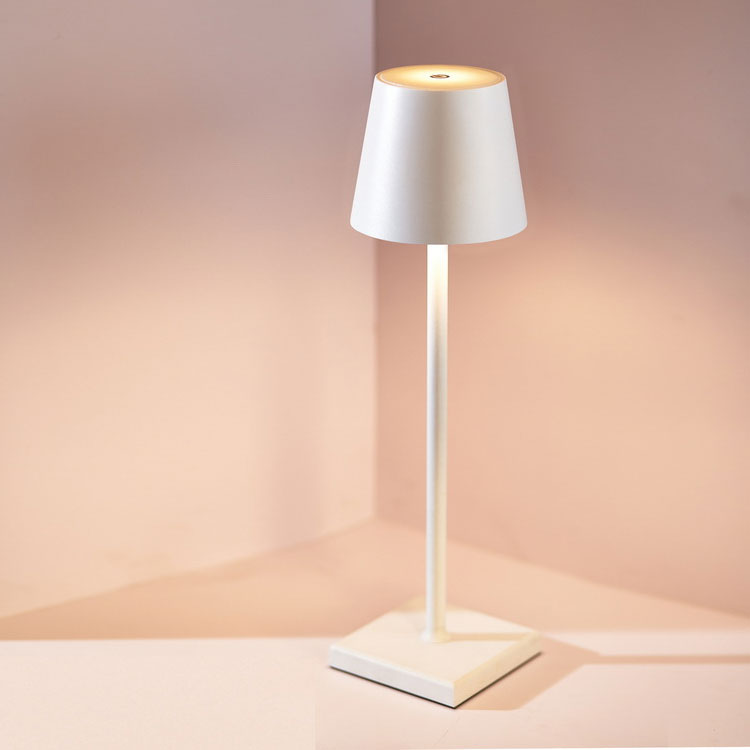 Tragbare, kabellose, dimmbare und wiederaufladbare Tischlampe mit Touch-Steuerung