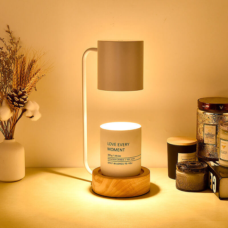 Japanisch-minimalistische Tischlampe aus Holz und Metall mit Kerzenwärmer