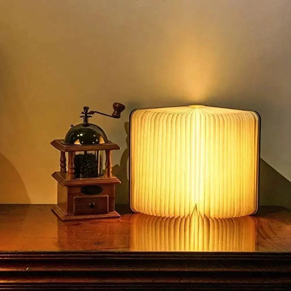 Zusammenklappbare tragbare wiederaufladbare Tischlampe im Buchstil