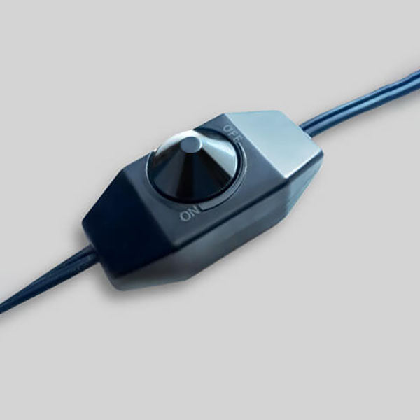 Japanisch-minimalistische Tischlampe aus Holz und Metall mit Kerzenwärmer