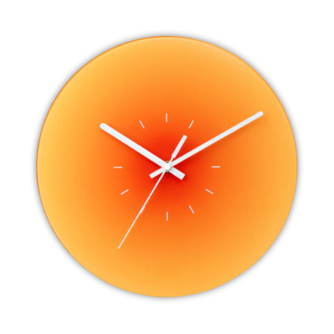 Runde Wanduhr aus Glas mit Farbverlauf im Sonnenuntergangsdesign und leisem Quarzwerk