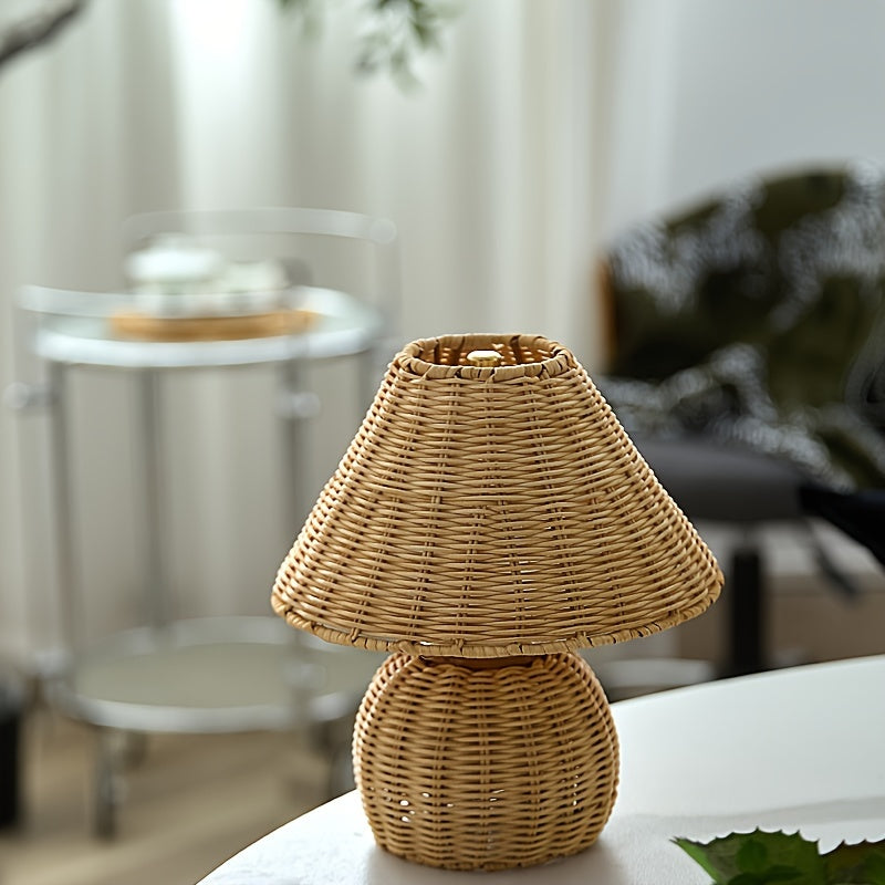 Rustikale Zen-Boho-Tischlampe mit handgewebtem Bambusgeflecht