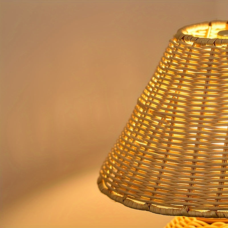 Rustikale Zen-Boho-Tischlampe mit handgewebtem Bambusgeflecht