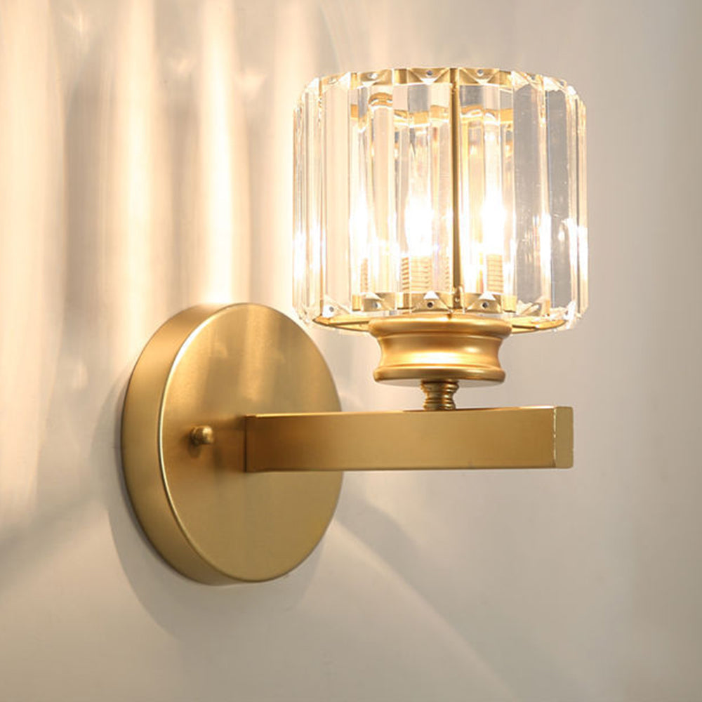 Moderne Wandleuchte aus Eisen mit facettiertem Kristallpaneel