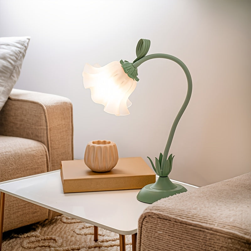 Skulpturale Tischlampe aus Gusseisen mit floraler Blütenform
