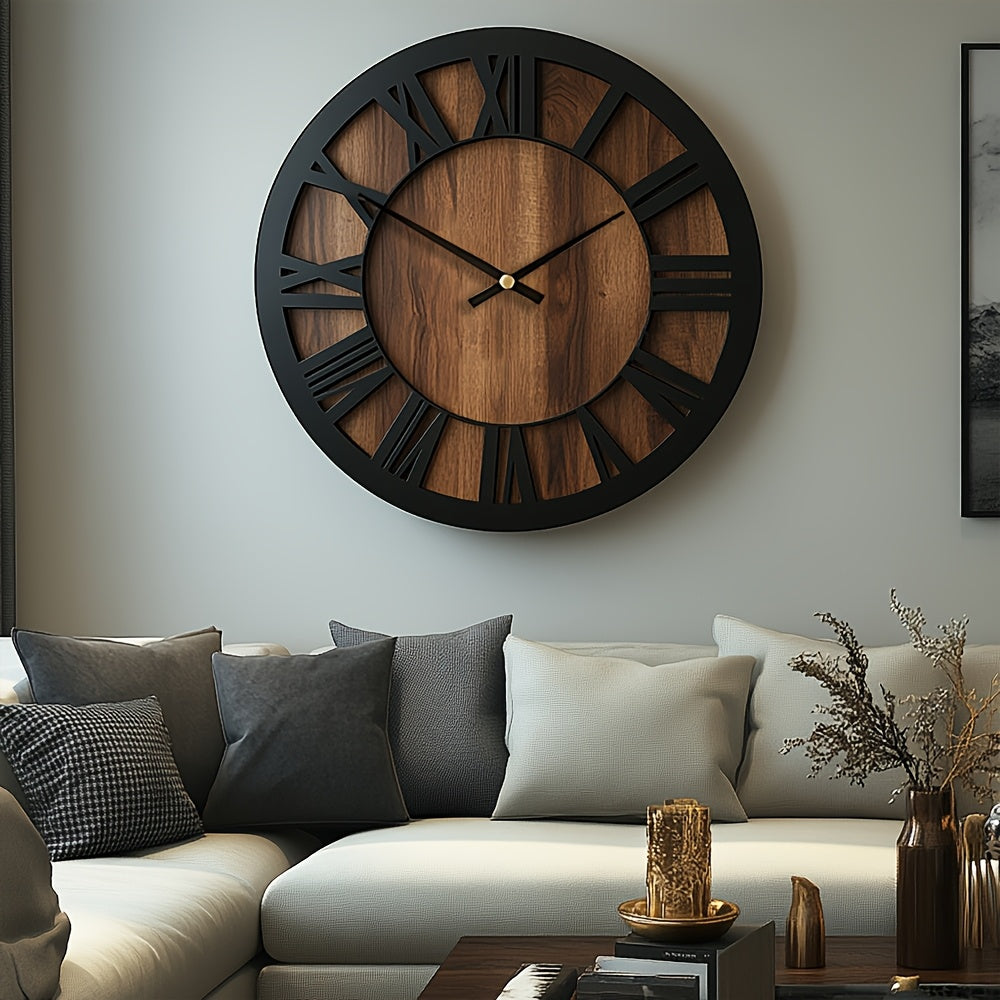 Rustikale Holzwanduhr mit römischen Ziffern und leisem Uhrwerk