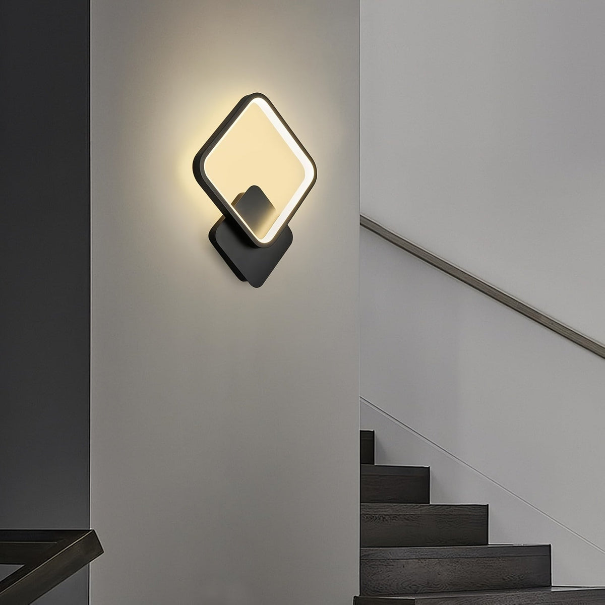 Minimalistische quadratische geometrische Wandleuchte aus Metall mit dimmbarem Acryldiffusor