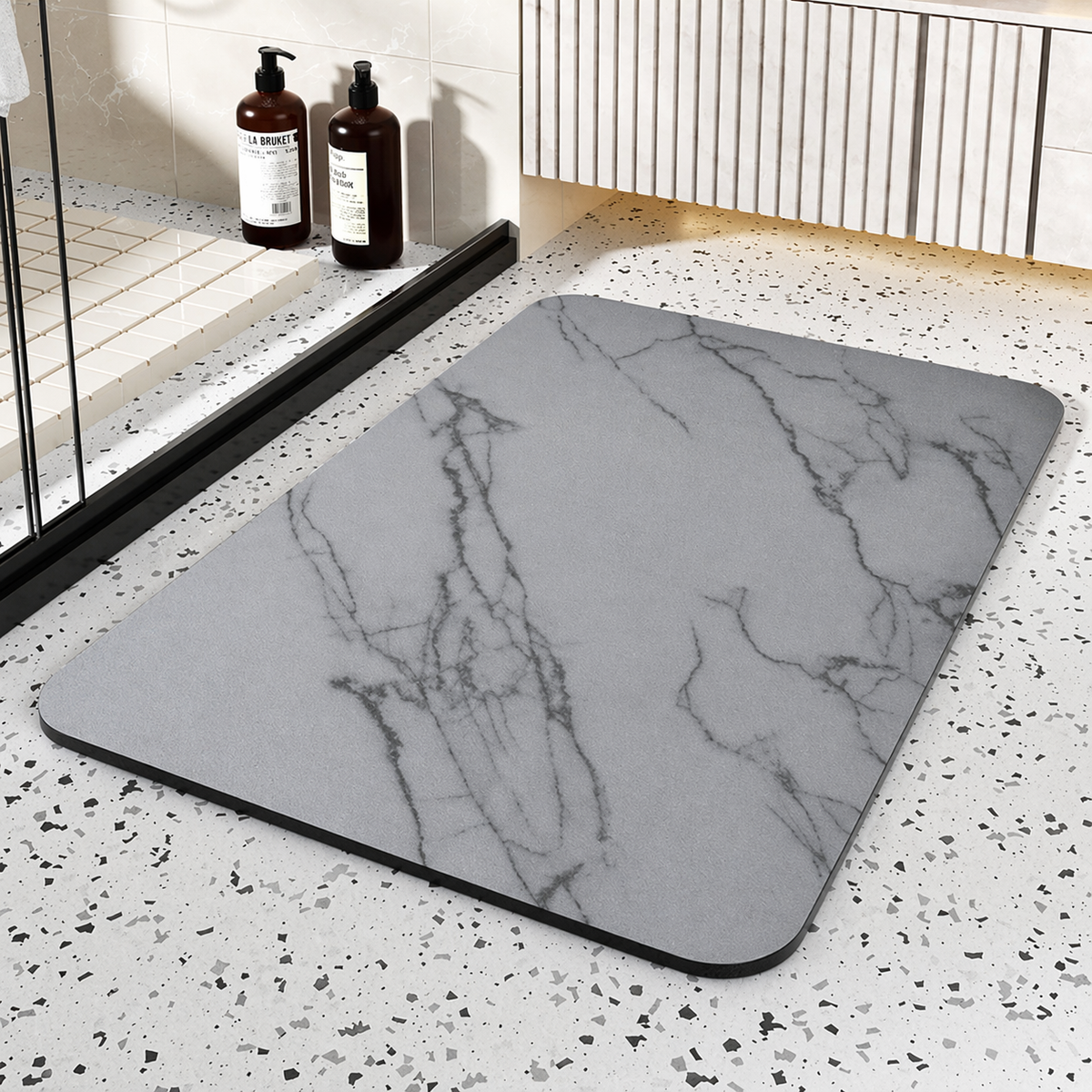 Rutschfeste, schnell trocknende Badematte mit Marmor-Muster aus Kieselgur