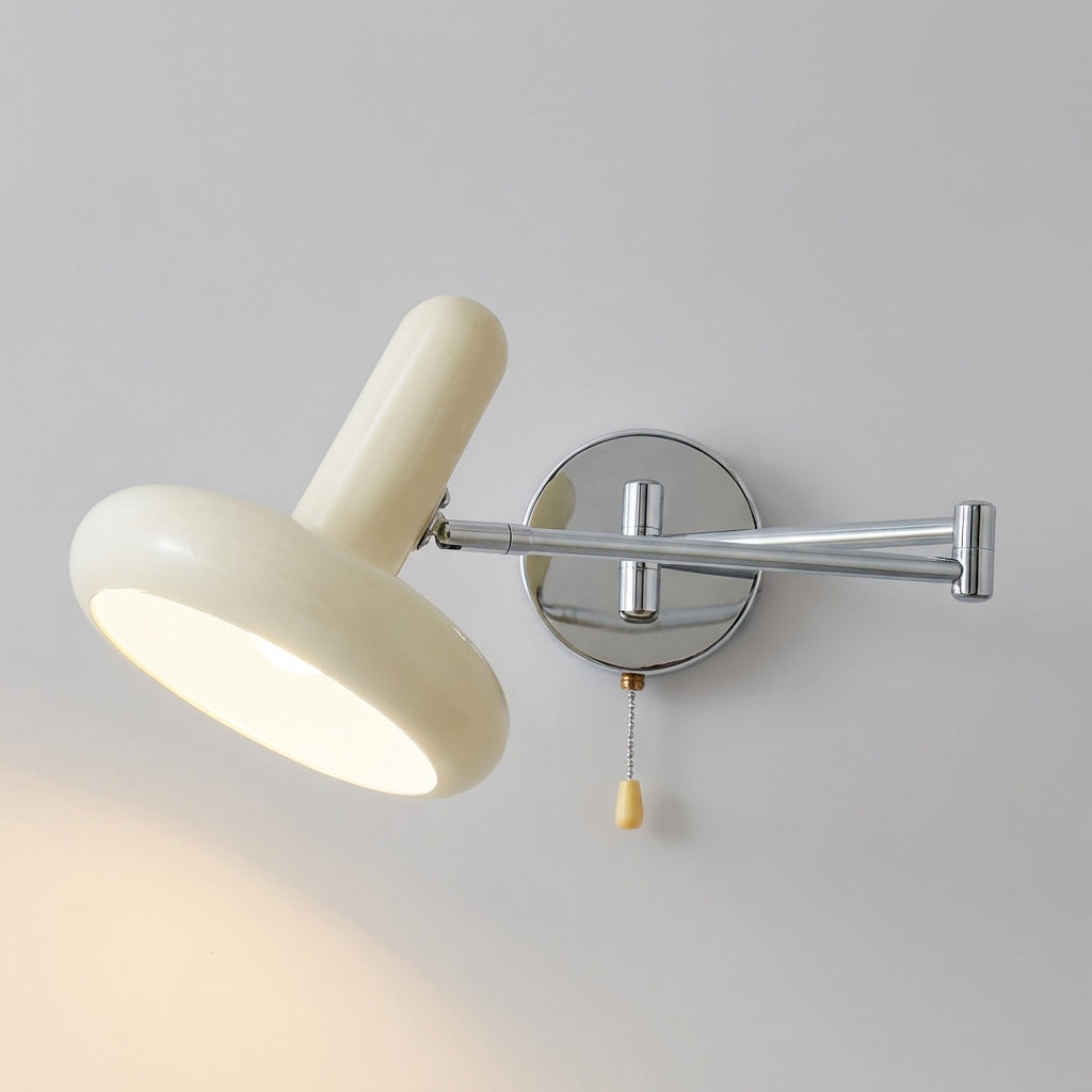 Vom Bauhaus inspirierte Eisen-Wandleuchte mit verstellbarem Schwenkarm