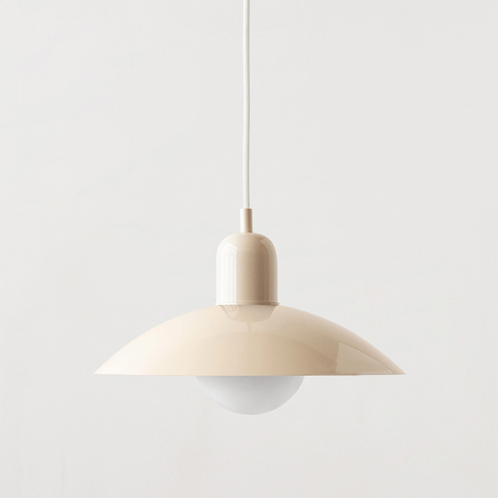 Geometrische Bauhaus-Pendelleuchte mit emaillierter Eisenkuppel, verstellbar
