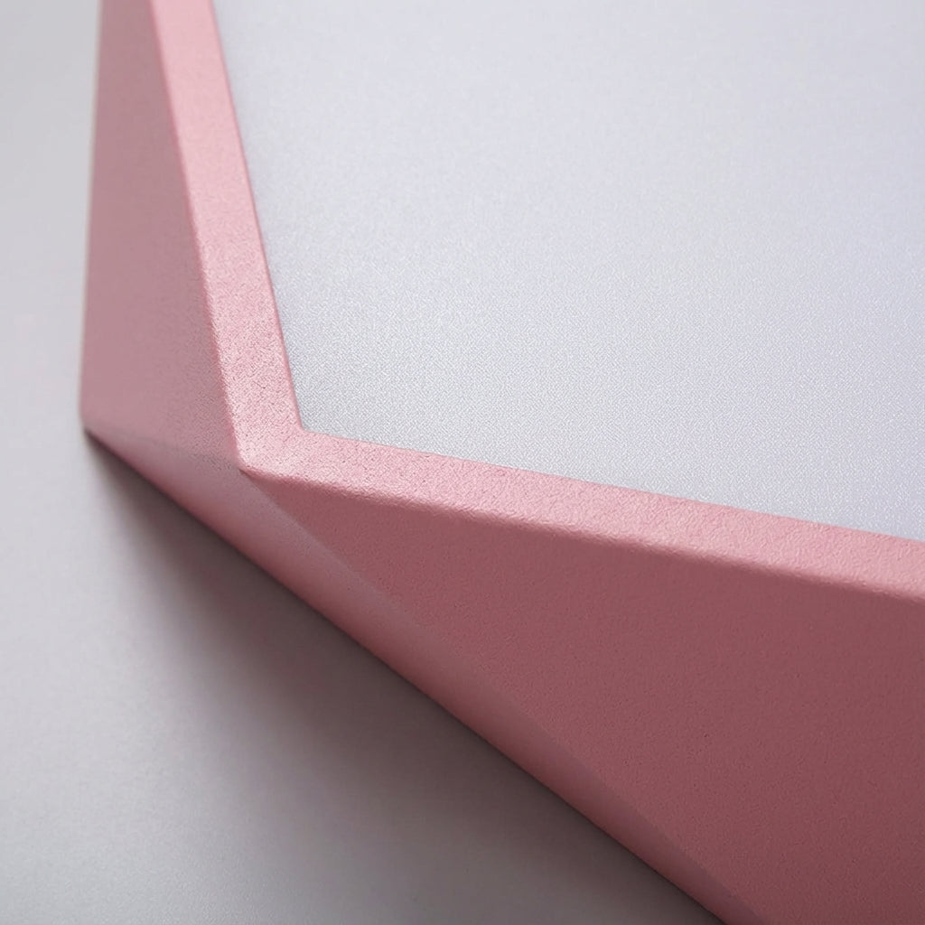 Geometrische fünfeckige Deckenleuchte aus Eisen und Acryl mit bündiger Montage