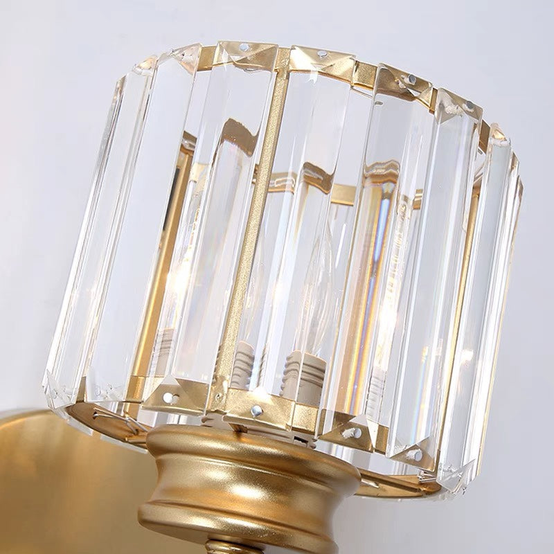 Moderne Wandleuchte aus Eisen mit facettiertem Kristallpaneel