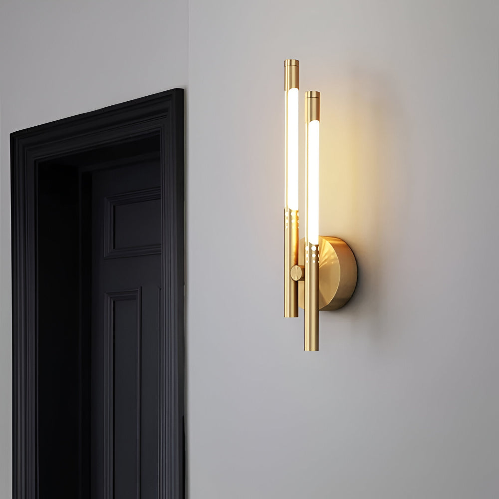 Moderne Wandleuchte für Innenräume aus Metall und Acryl im Stil einer Wandleuchte