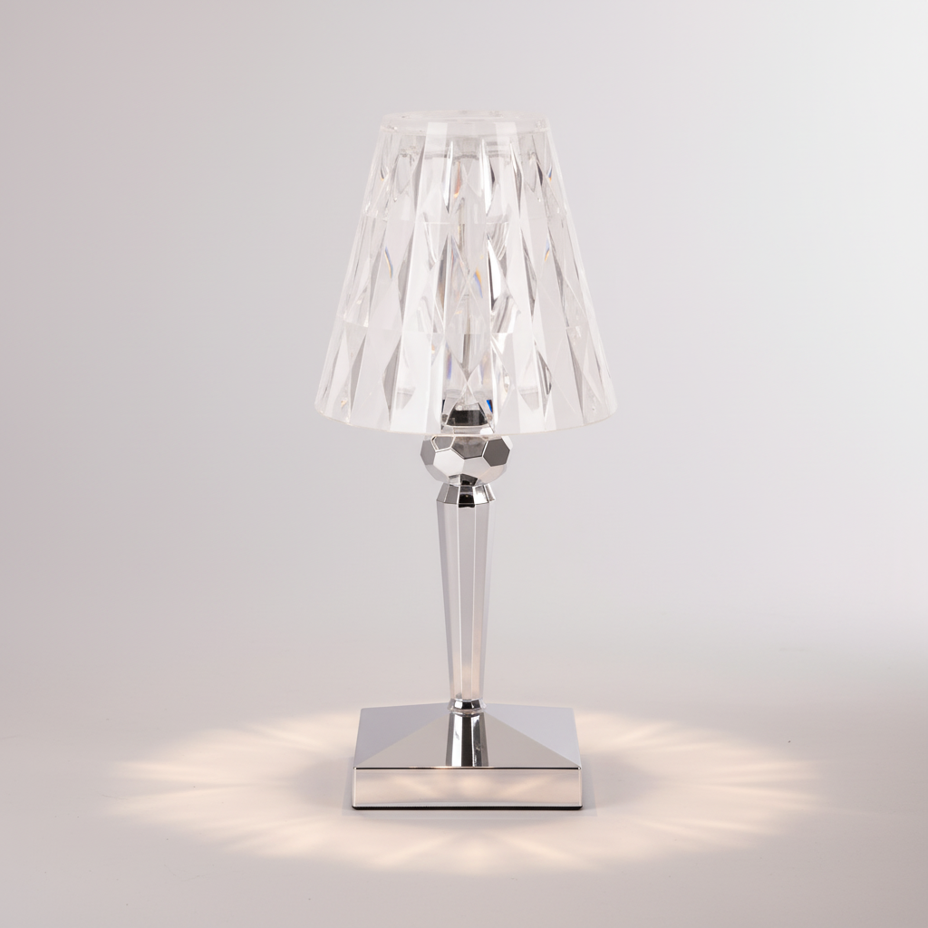 Dekorative Tischlampe mit funkelndem Kristalleffekt und warmem Licht