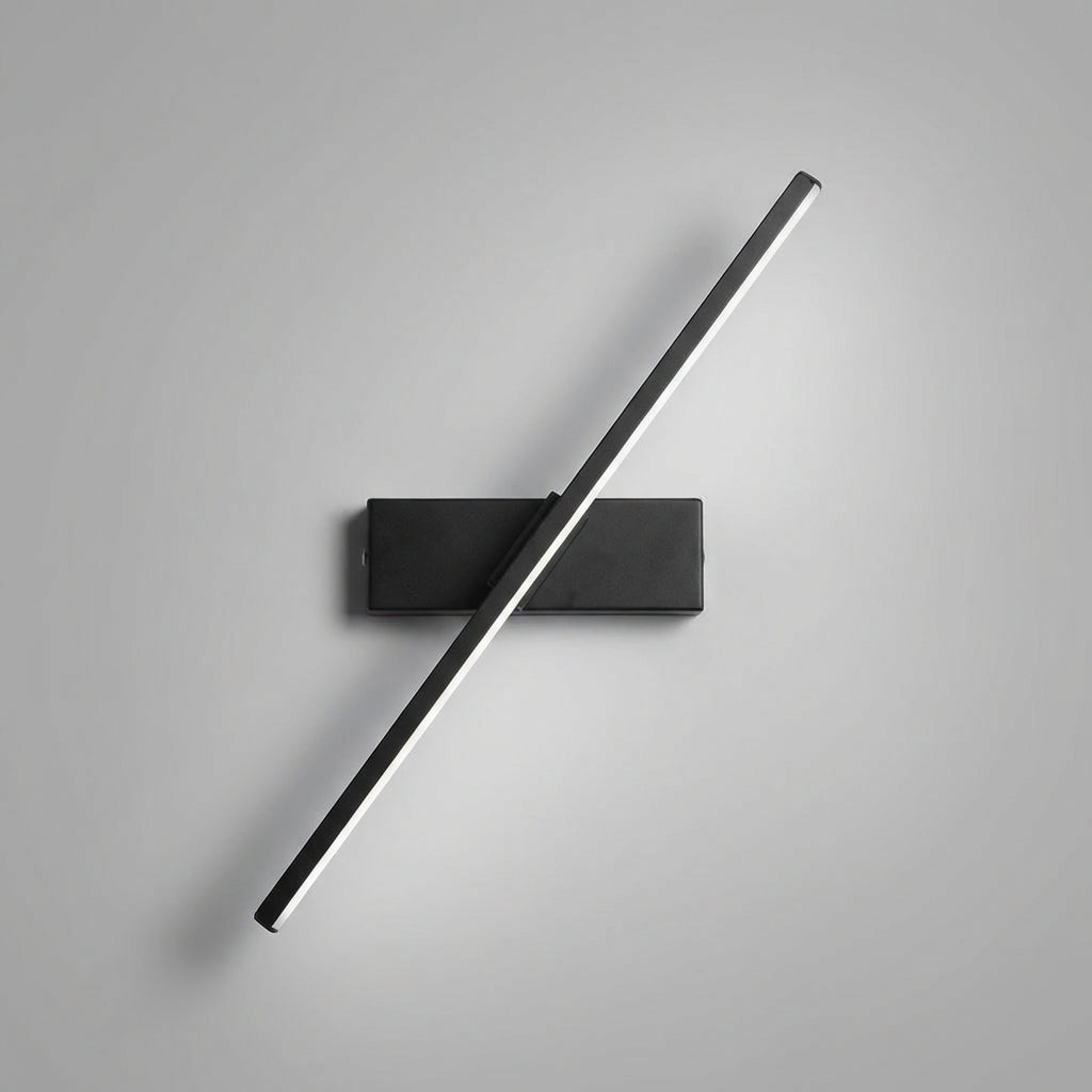 Minimalistische, schlanke Aluminium-Wandleuchte mit abgewinkeltem Balkenprofil