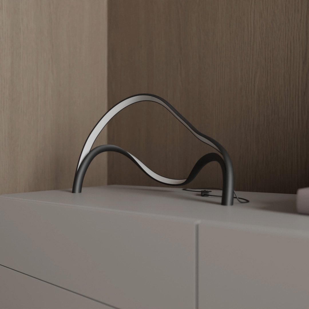 Skulpturale kompakte Tischlampe aus Metall und Acryl mit markanter Silhouette
