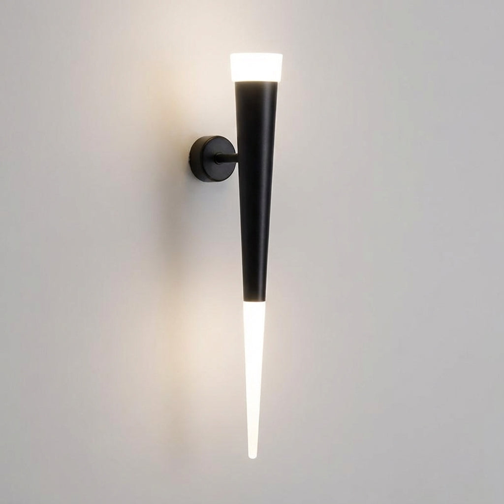 Elegante konische Metall-Wandleuchte mit nach oben und unten gerichtetem Licht