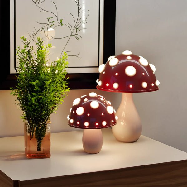 Skulpturale Tischlampe mit Amanita-Pilzschirm, wiederaufladbar und dimmbar