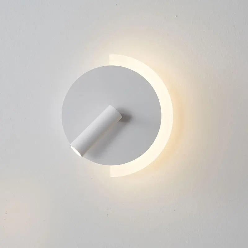 Runde sichelförmige skulpturale Wandleuchte mit Leuchteffekt für das Bett