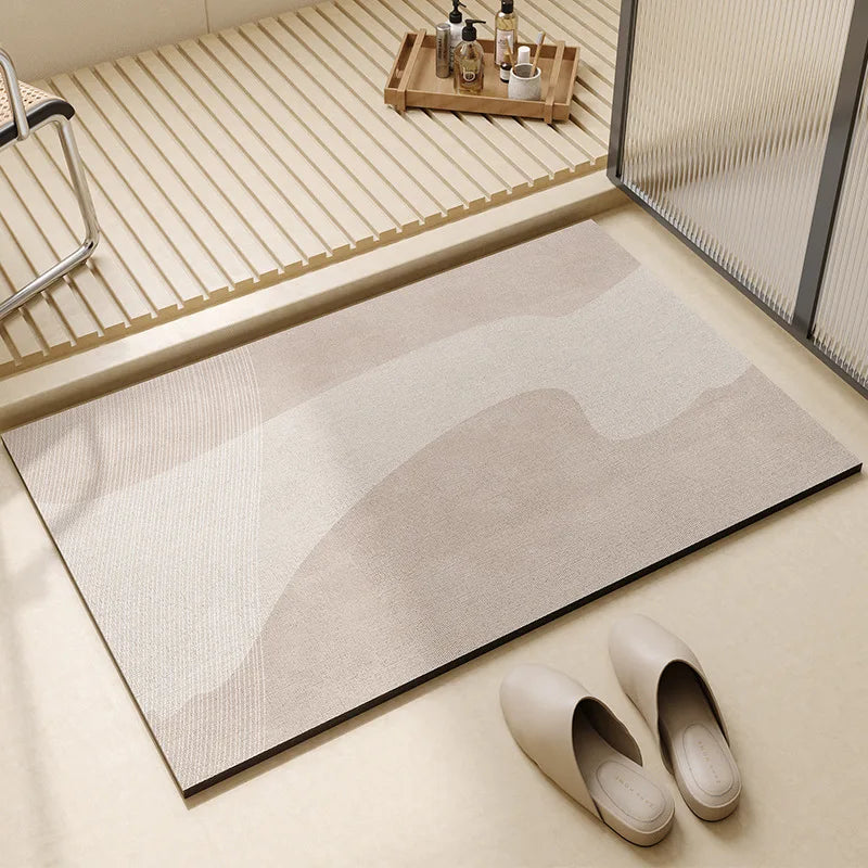 Weiche minimalistische, schnell trocknende, rutschfeste und besonders saugfähige Badematte