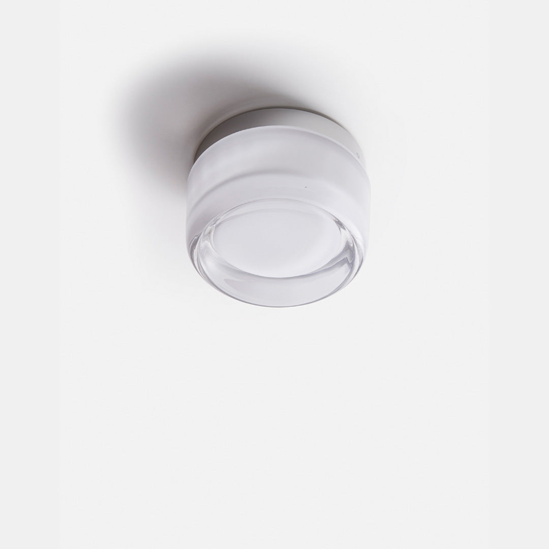 Moderne Wandleuchte aus Metall und Glas mit einstellbarem Lichtton